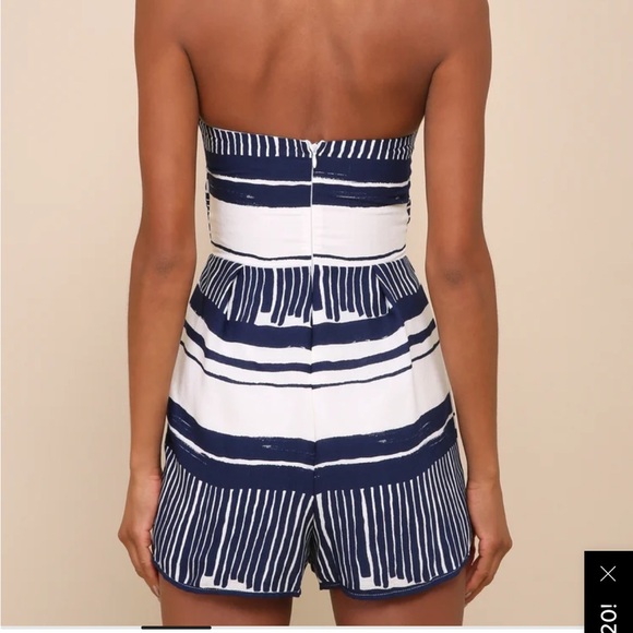 Lulu’s Delphi Blue and White Striped Tie-Front Strapless Romper- size large - Picture 2 of 5